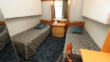 Ocean Endeavour cabin Twin Porthole