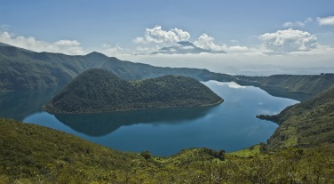 Ecuador & Galapagos 'Day walks in the Andes'