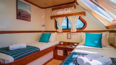 Galapagos Seaman Journey cabin Twin cabin
