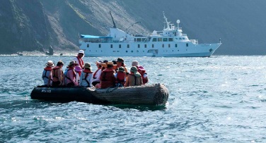 Galapagos - themes - birdwatching