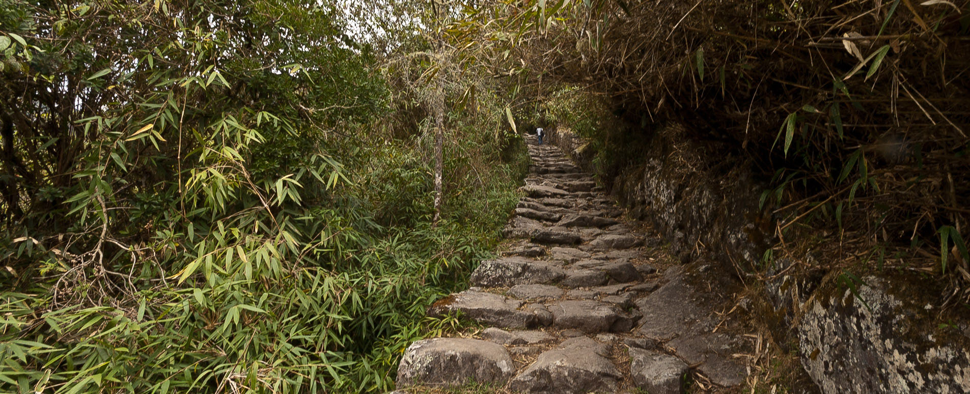 The trail to the Sun Gate